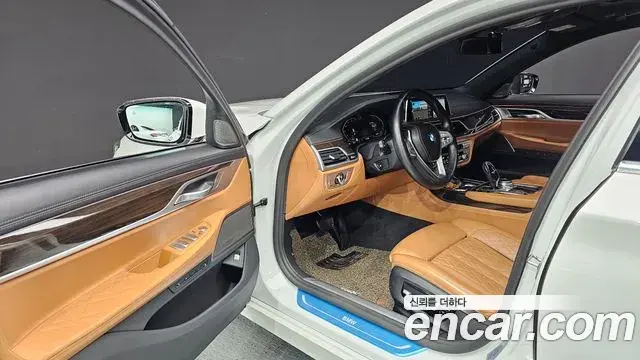 BMW 7 Series 2021 — ფოტო 4/21