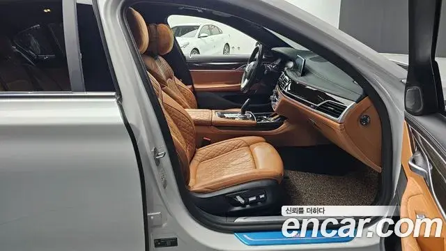 BMW 7 Series 2021 — ფოტო 12/21