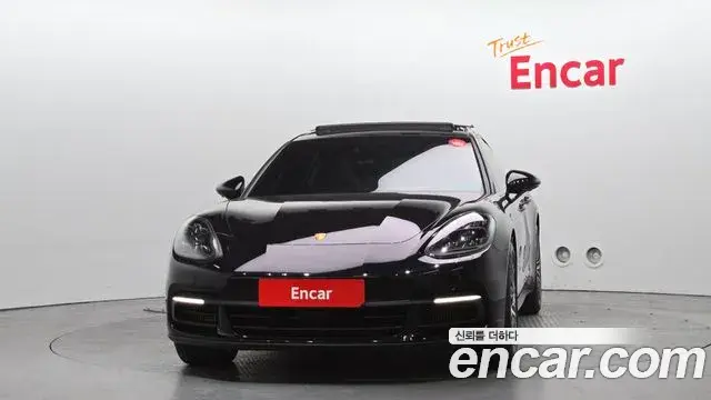 Porsche Panamera 2018 — Фото 3/20