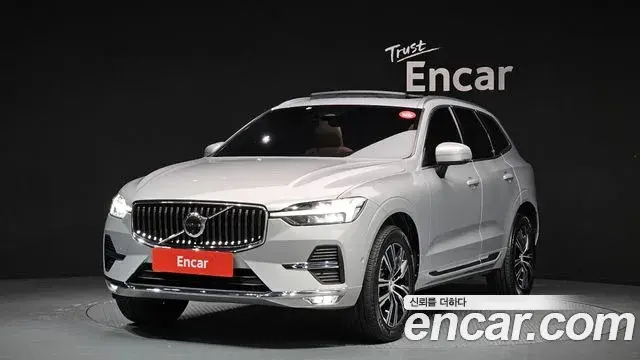 Volvo XC60 2022 — Photo 4/20