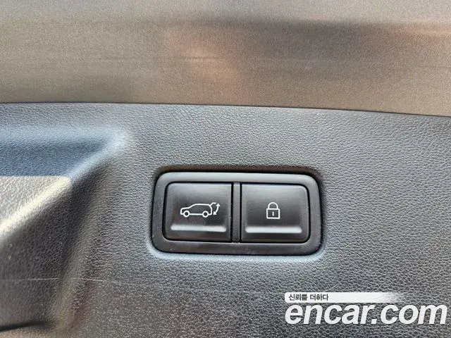 Hyundai Santa Fe 2024 — ფოტო 15/20