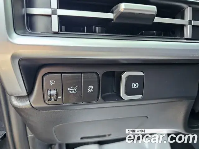 Hyundai Santa Fe 2024 — ფოტო 18/20