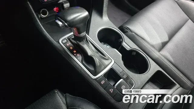 Kia Sportage The Bold 2019 — Şəkil 16/20