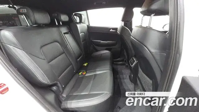 Kia Sportage The Bold 2019 — Şəkil 20/20