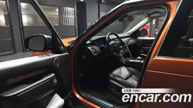 Land Rover Discovery 5 2018 — Фото 10/20