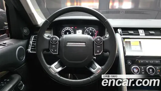 Land Rover Discovery 5 2018 — Фото 13/20