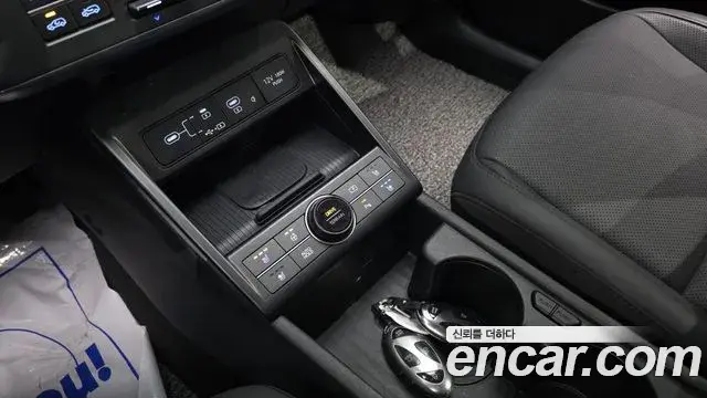 Hyundai Kona Hybrid 2023 — ფოტო 10/20