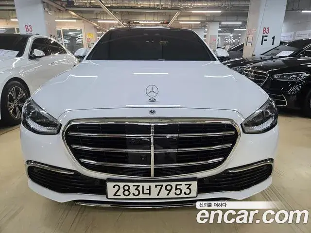 Mercedes-Benz S-Class 2024 — Фото 4/20