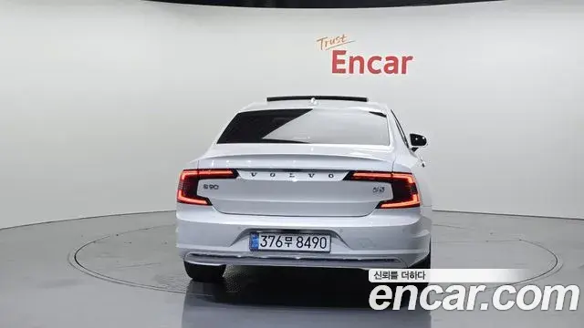 Volvo S90 2021 — Şəkil 14/20