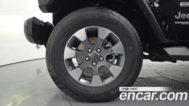 Jeep Wrangler 2021 — ფოტო 4/20