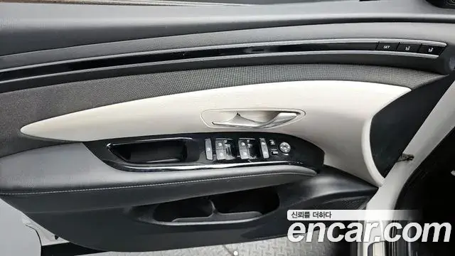 Hyundai Tucson Hybrid 2021 — ფოტო 2/20