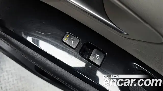 Hyundai Tucson Hybrid 2021 — ფოტო 17/20