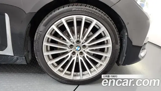 BMW 7 Series 2020 — ფოტო 9/20