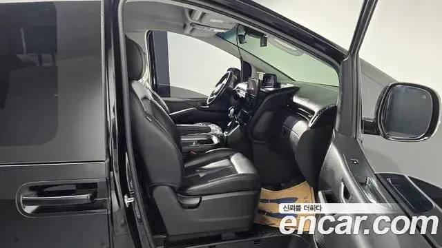 Hyundai Staria 2023 — Şəkil 11/20