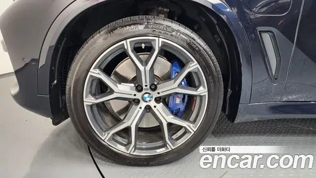 BMW X5 2021 — Şəkil 10/20
