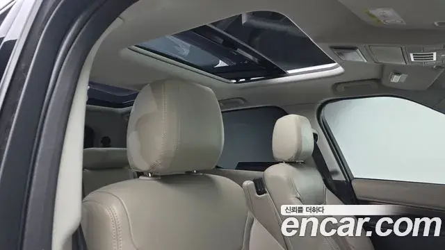 Land Rover Discovery 5 2019 — Photo 9/20