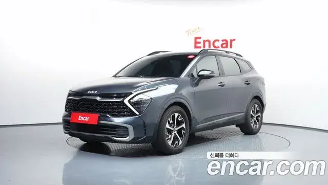 Kia Sportage 2022 — Фото 1/20