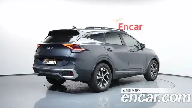 Kia Sportage 2022 — Фото 2/20
