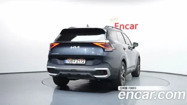 Kia Sportage 2022 — Фото 4/20