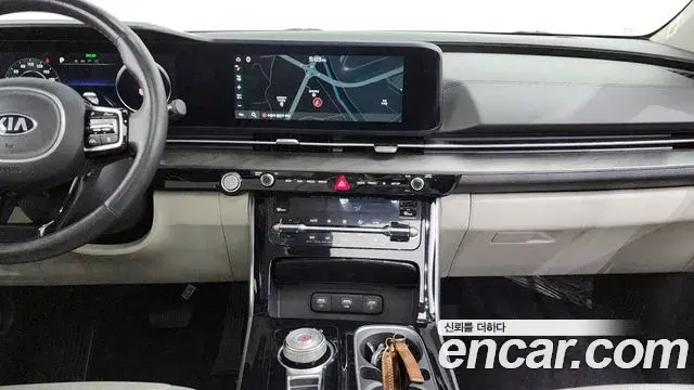 Kia Carnival 2021 — Фото 14/20
