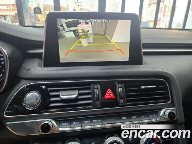 Genesis G70 2019 — Photo 4/19
