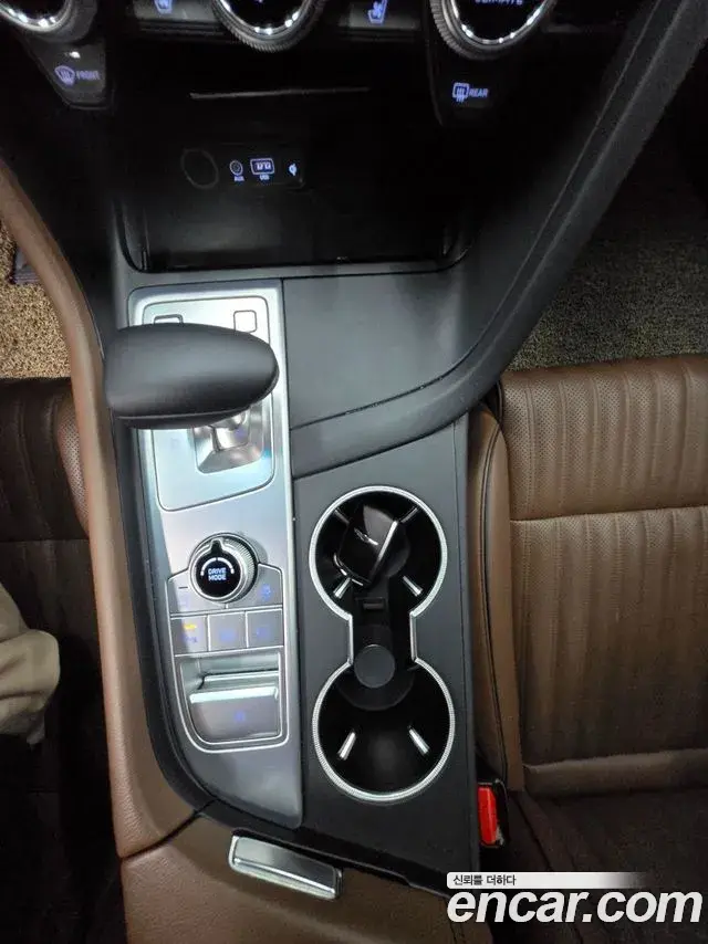 Genesis G70 2019 — Photo 12/19