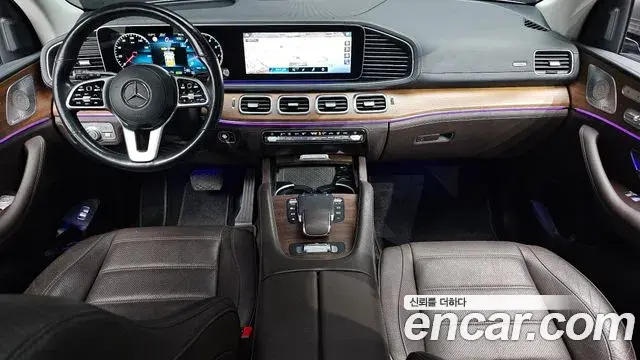 Mercedes-Benz GLE-Class 2021 — Şəkil 12/36
