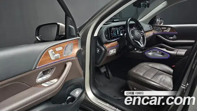 Mercedes-Benz GLE-Class 2021 — Şəkil 6/36