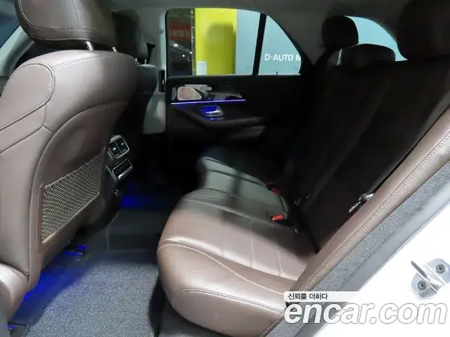 Mercedes-Benz GLE-Class 2022 — Фото 12/20