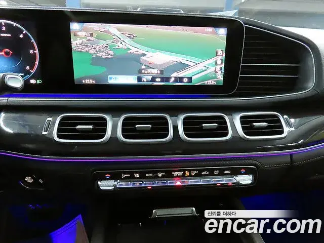Mercedes-Benz GLE-Class 2022 — Фото 16/20