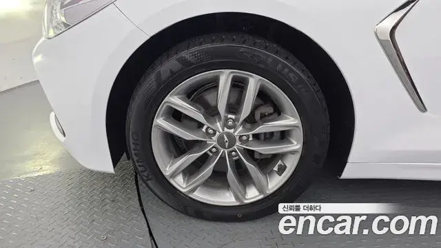 Genesis G70 2019 — Şəkil 13/32