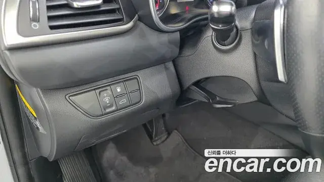 Genesis G70 2019 — Şəkil 29/32