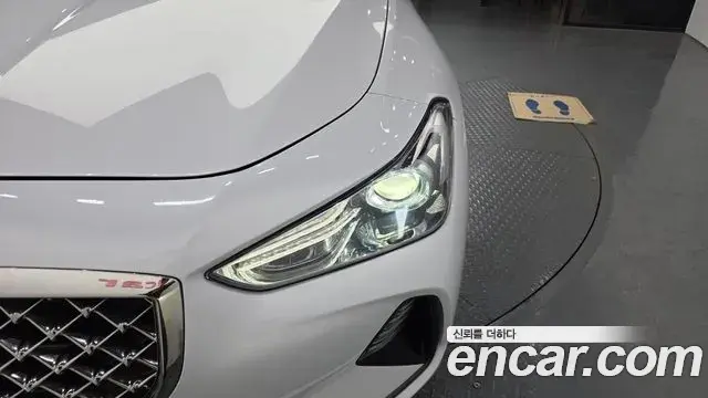 Genesis G70 2019 — Şəkil 14/32