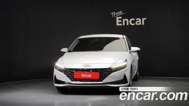 Hyundai The New Avante Hybrid 2023 — Photo 4/31