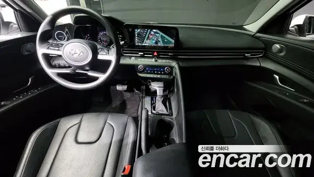 Hyundai The New Avante Hybrid 2023 — Photo 26/31