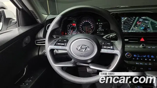 Hyundai The New Avante Hybrid 2023 — Photo 6/31
