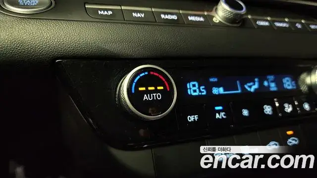 Hyundai The New Avante Hybrid 2023 — Photo 12/31