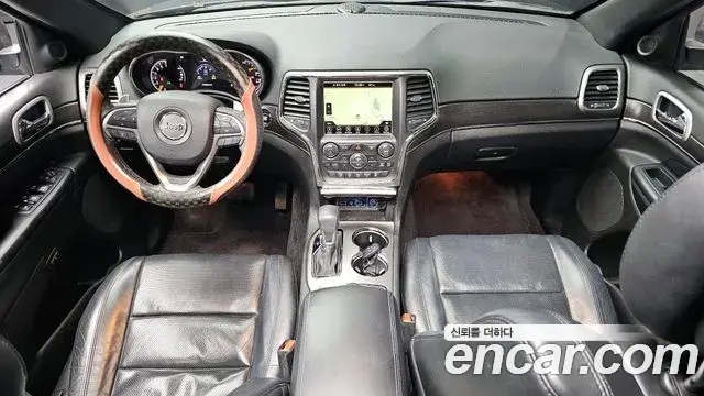 Jeep Grand Cherokee 2018 — Şəkil 20/20