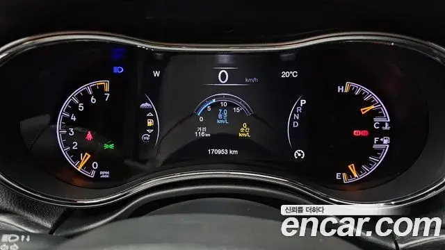 Jeep Grand Cherokee 2018 — Şəkil 6/20