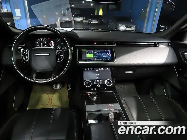 Land Rover Range Rover Velar 2019 — Photo 19/20