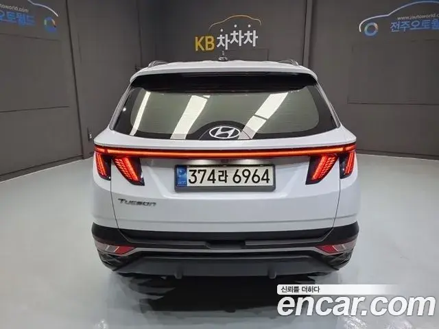 Hyundai Tucson Hybrid 2021 — ფოტო 16/20