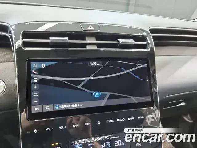 Hyundai Tucson Hybrid 2021 — ფოტო 6/20