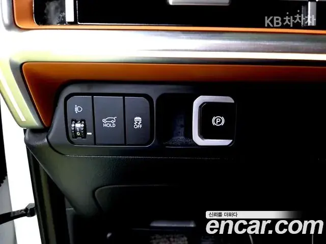 Hyundai Santa Fe 2023 — ფოტო 5/20