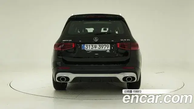 Mercedes-Benz GLB-Class 2025 — ფოტო 14/20