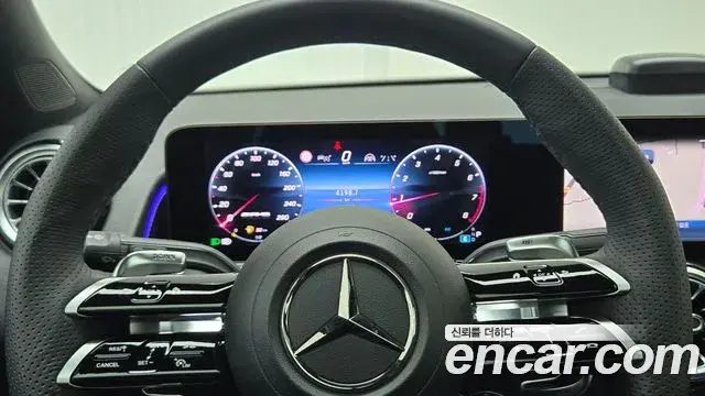 Mercedes-Benz GLB-Class 2025 — ფოტო 12/20