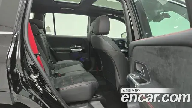 Mercedes-Benz GLB-Class 2025 — ფოტო 10/20