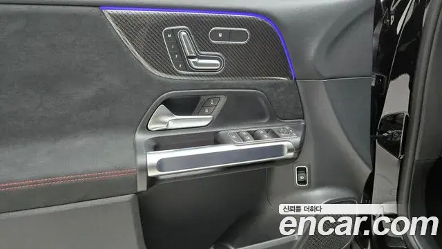 Mercedes-Benz GLB-Class 2025 — ფოტო 20/20