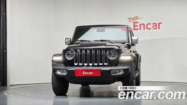 Jeep Wrangler 2021 — Şəkil 16/20