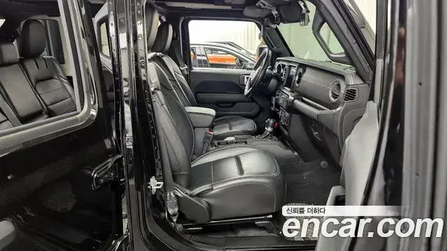 Jeep Wrangler 2021 — Şəkil 2/20