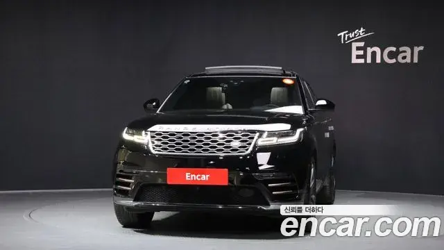 Land Rover Range Rover Velar 2018 — ფოტო 23/33